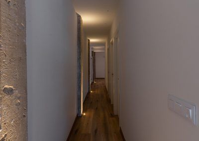 Iluminación en pasillo